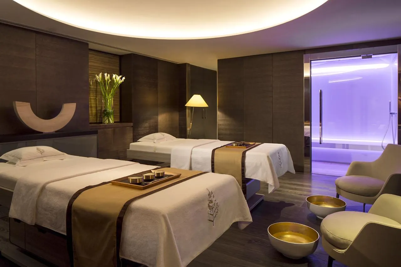 *****  Four Seasons Hotel London At Tower Bridge United Kingdom