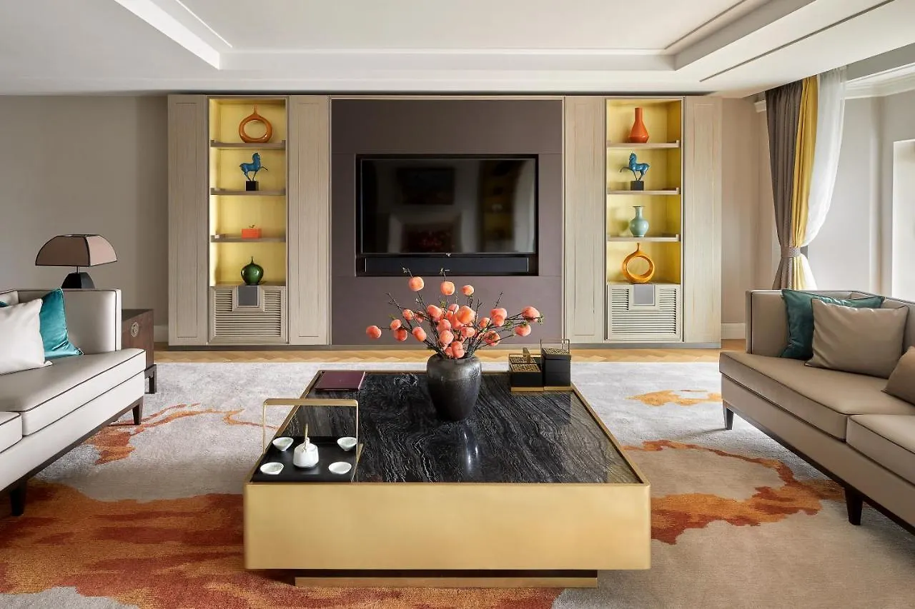 Four Seasons Hotel London At Tower Bridge 5*,  Великобритания