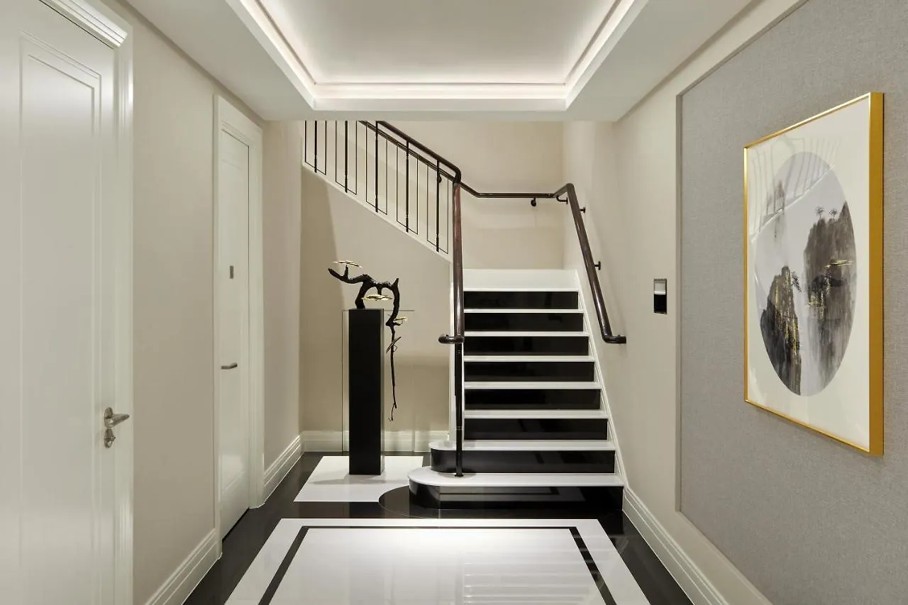 Four Seasons Hotel London At Tower Bridge Великобритания