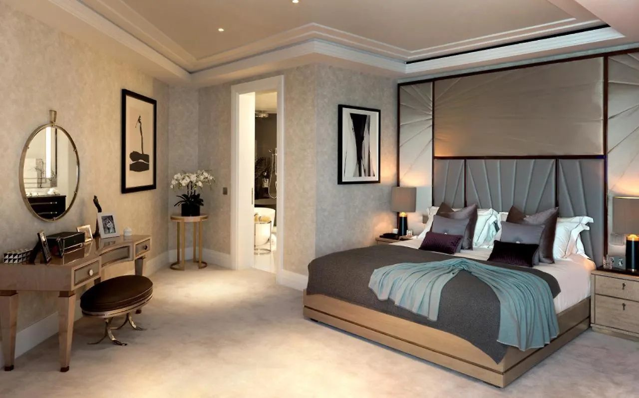 Four Seasons Hotel London At Tower Bridge