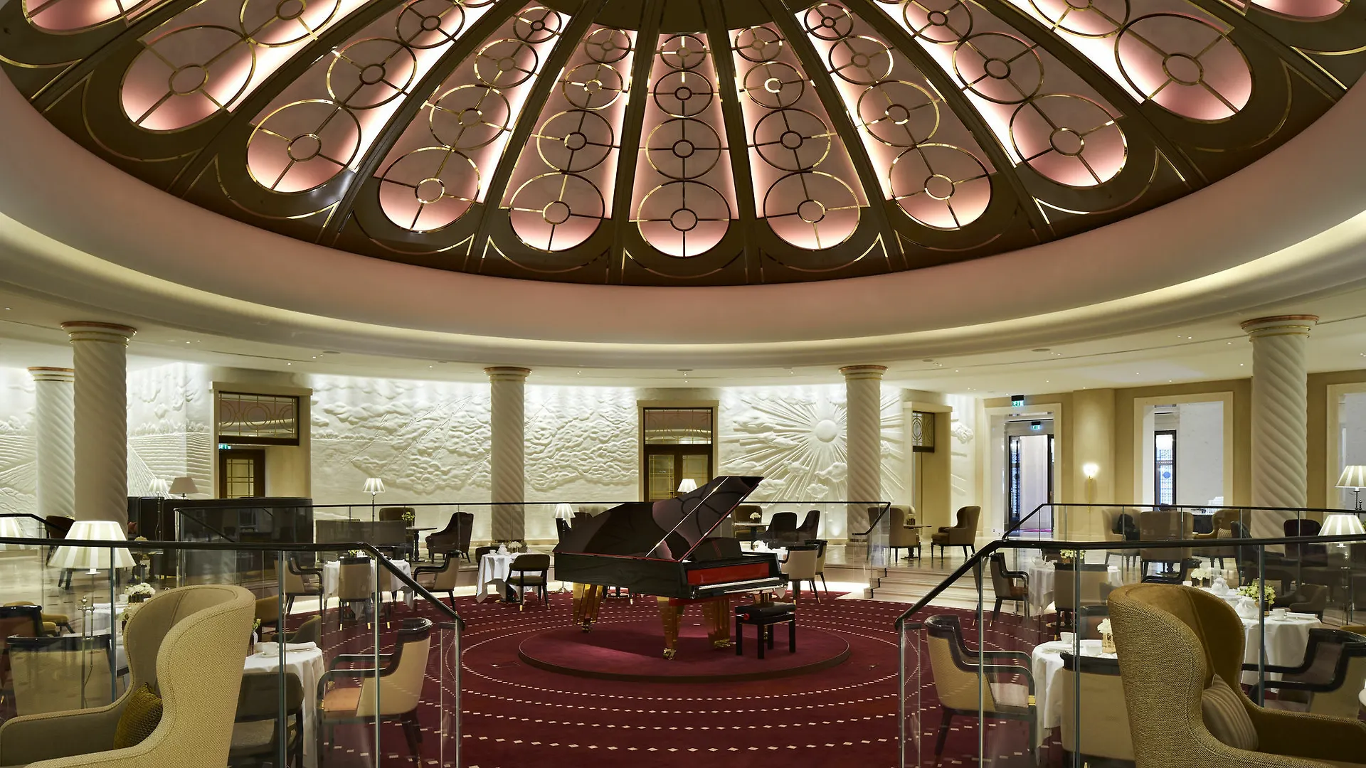 Four Seasons Hotel London At Tower Bridge 5*,  Великобритания
